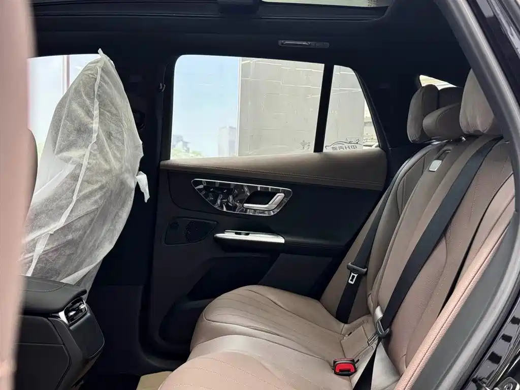 MERCEDES-BENZ EQE SUV