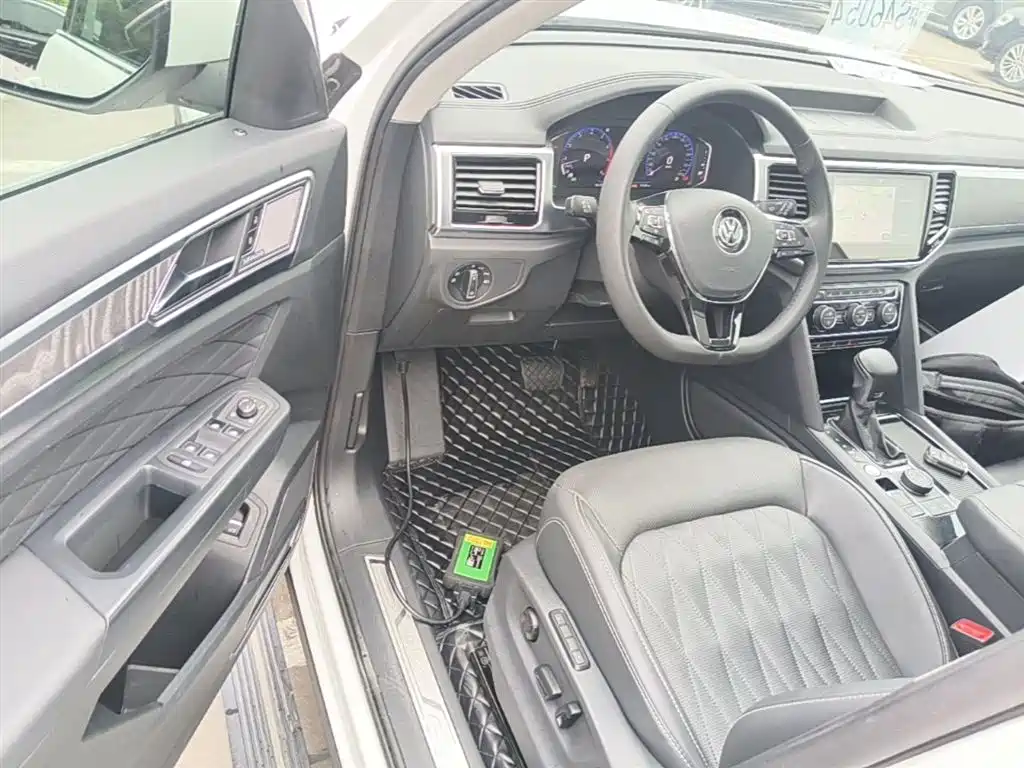 VOLKSWAGEN TOURANG