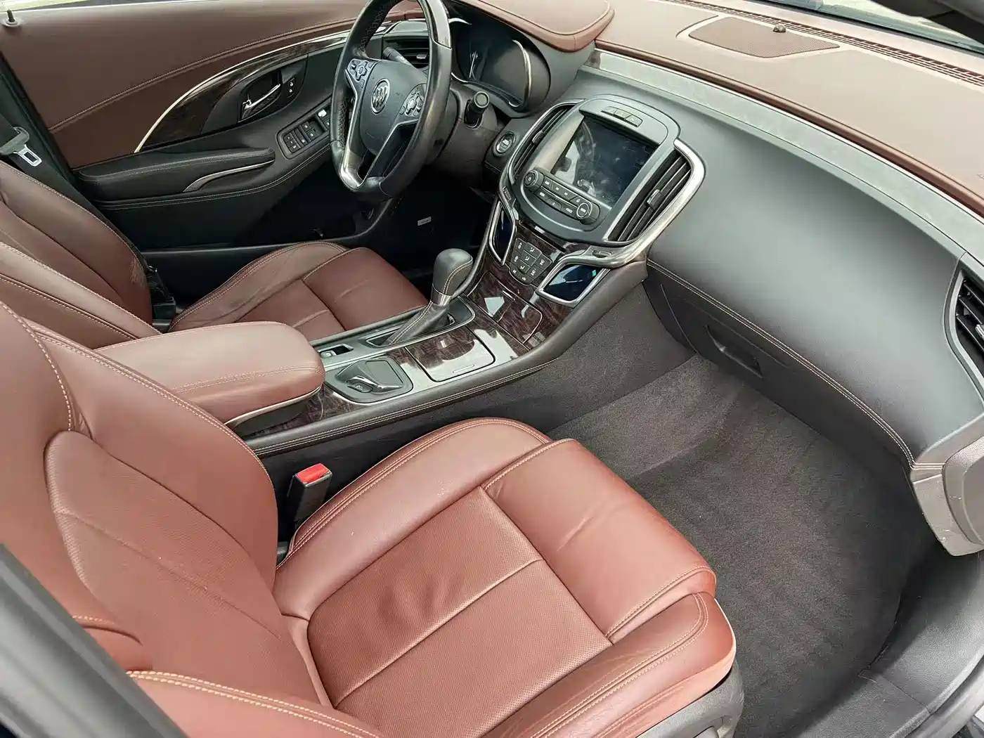 Фото 12 - Buick LaCrosse