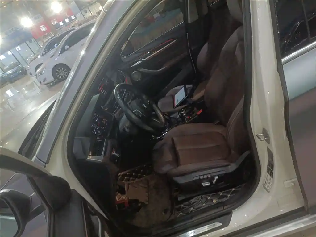 BMW X1 2021 xDrive25Li Exclusive фото 13