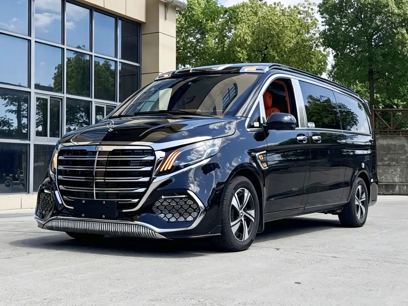 Mercedes-Benz Vito 2024 2.0T Business 7-Seater