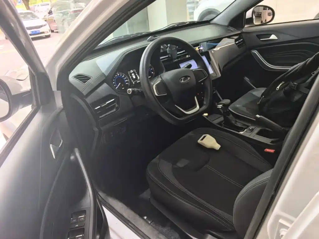 Фото 16 - Chery Tiggo 3x