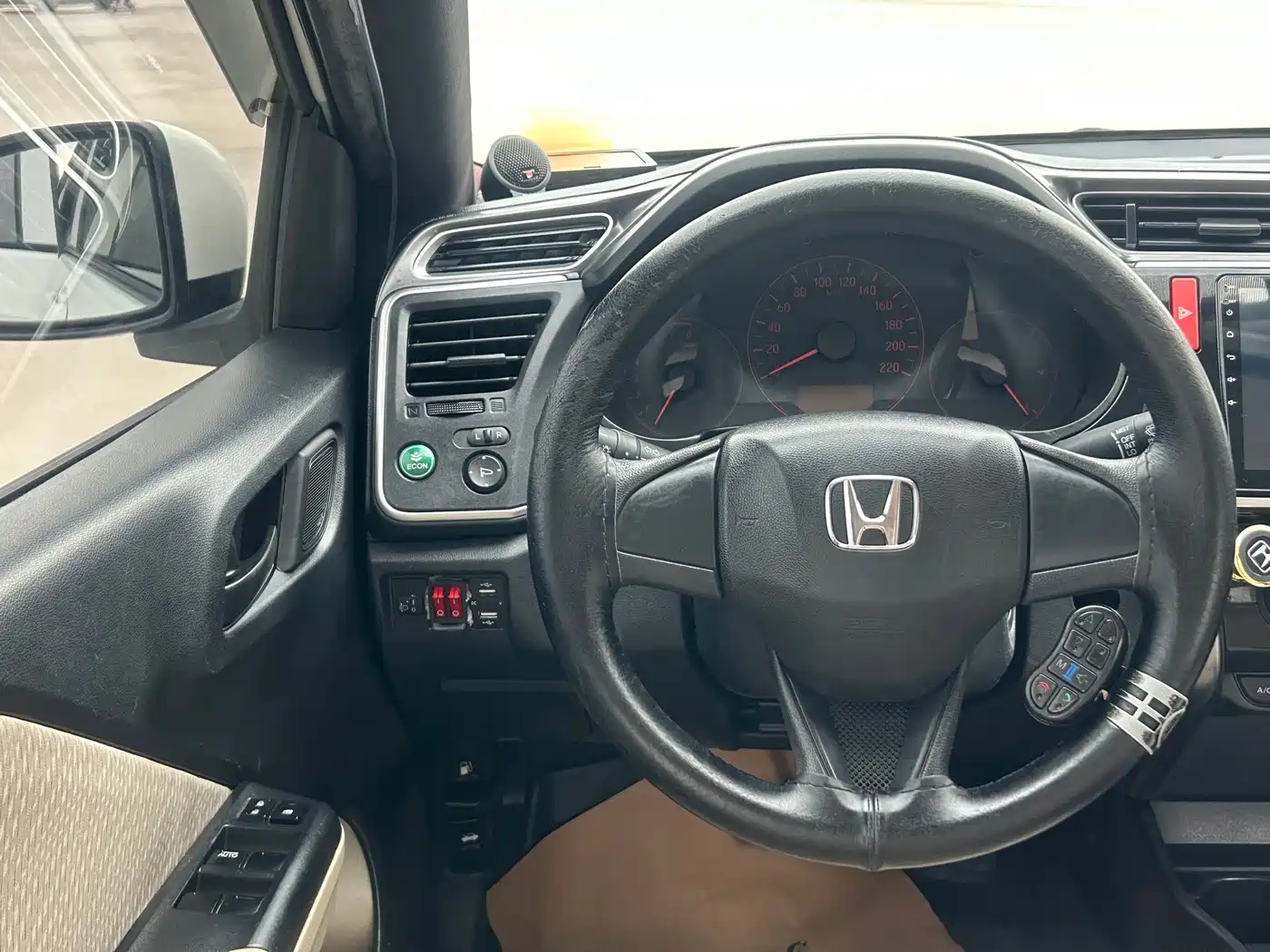 Honda Greiz 2016 2016 1.5L CVT Classic Edition