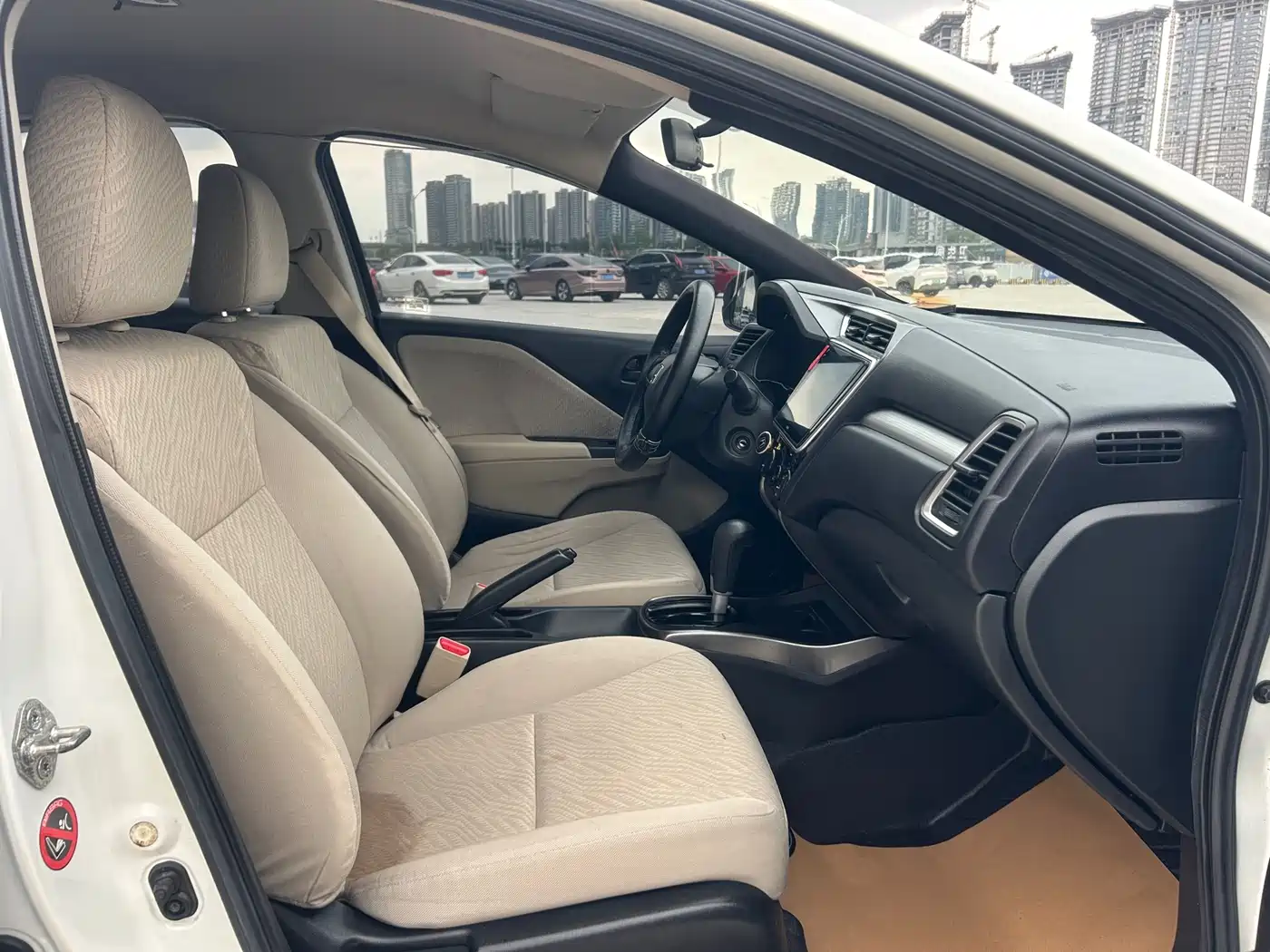 Honda Greiz 2016 2016 1.5L CVT Classic Edition
