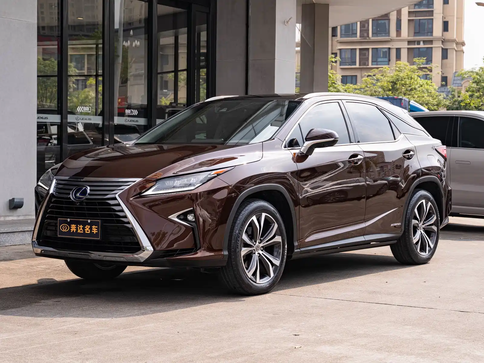 Фото 1 - Lexus RX