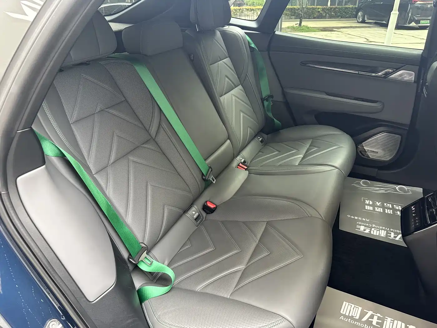 ZEEKR EXTREME KRYPTON 001