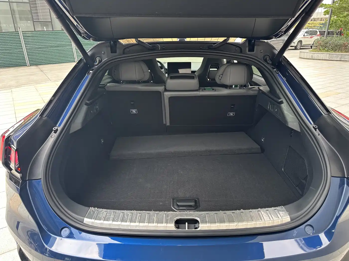 ZEEKR EXTREME KRYPTON 001