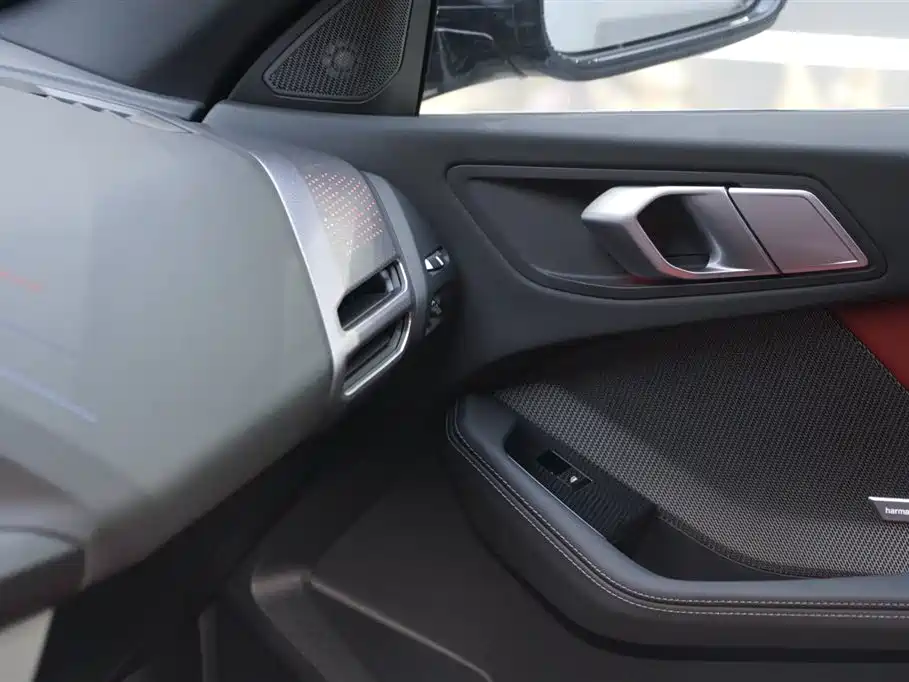 BMW M235L 2025 M235L фото 17