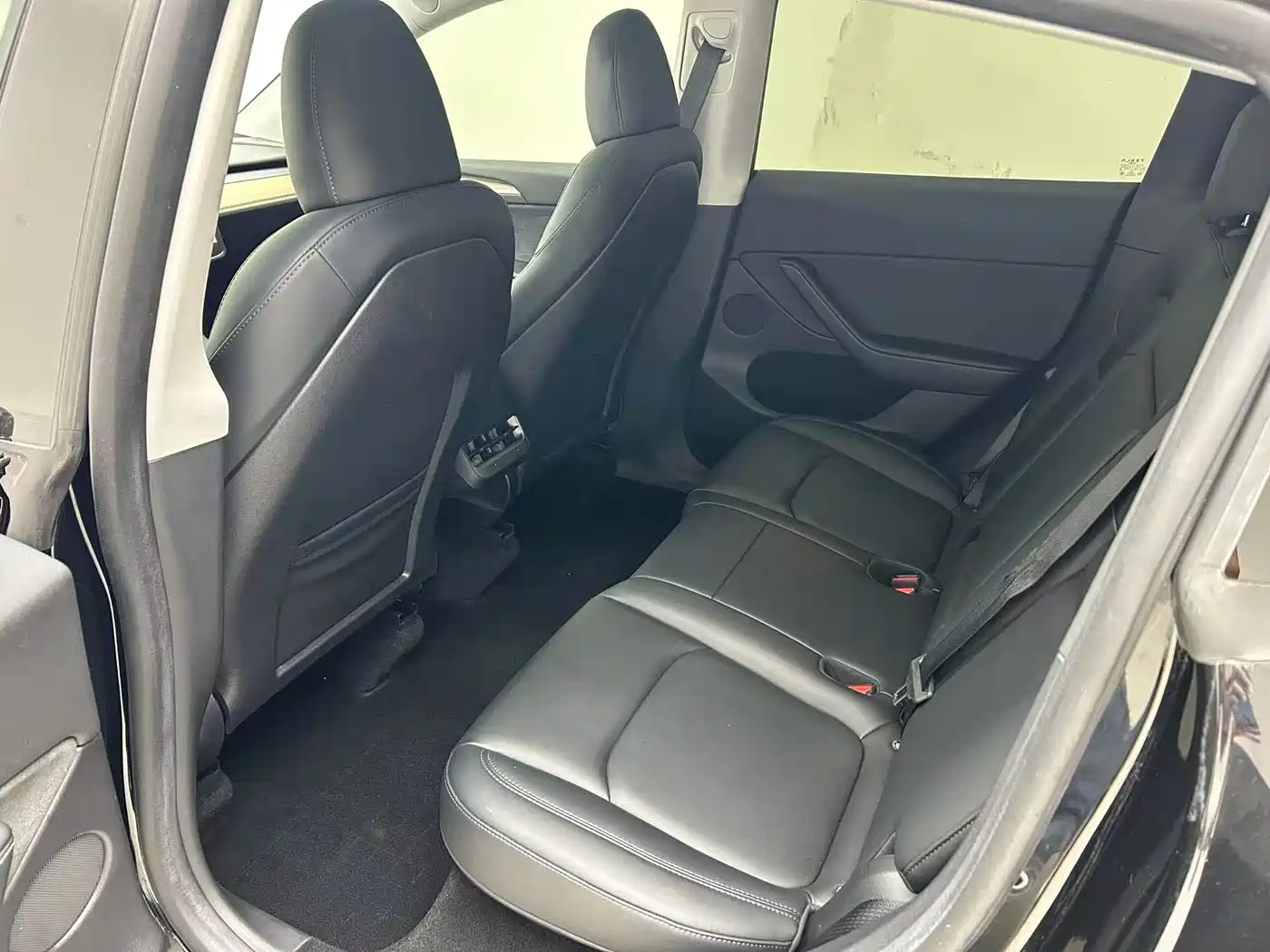 Фото 6 - Tesla Model Y