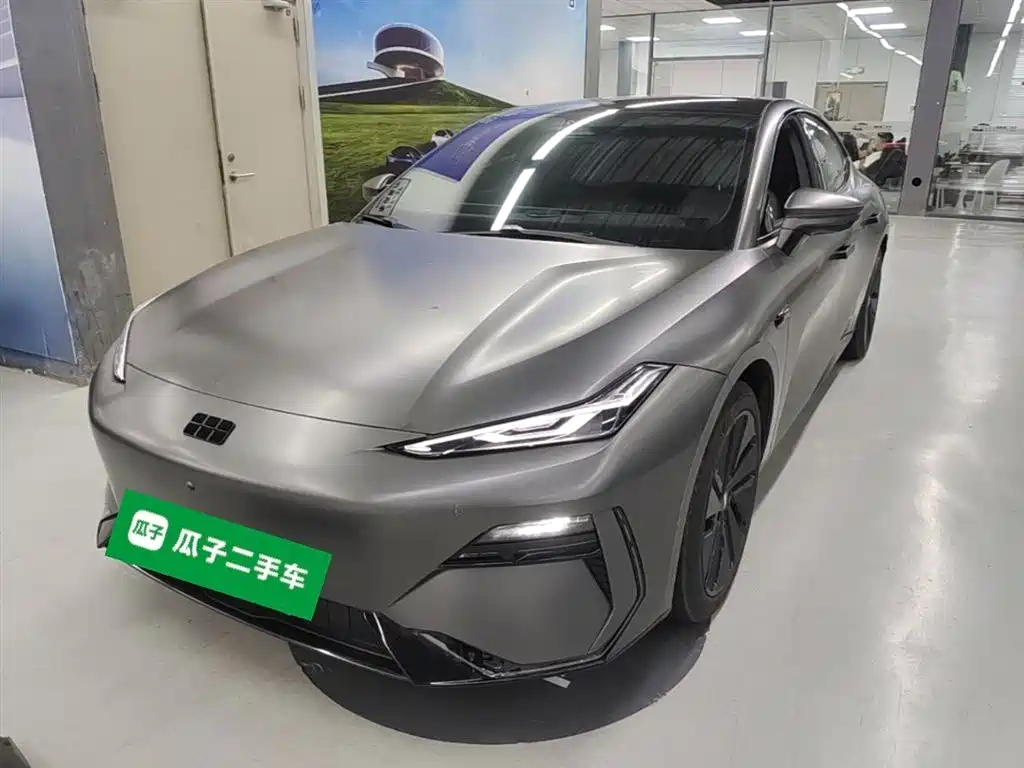 Geely Galaxy E8 2024 665km RWD Starship Voyager Edition