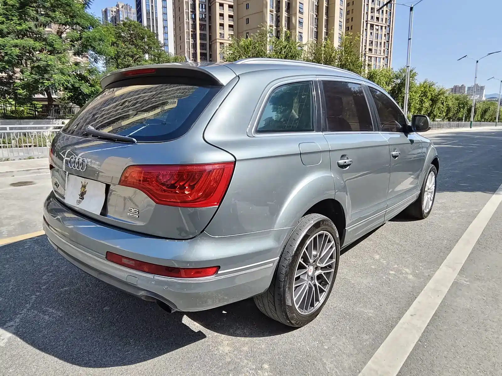 Фото 4 - Audi Q7