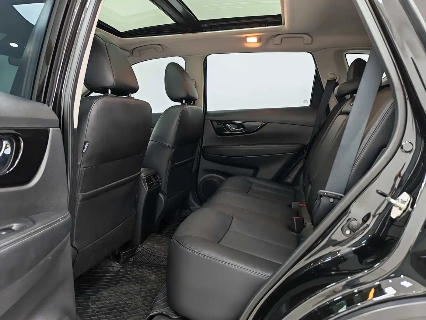 Nissan X-Trail, миниатюра 8