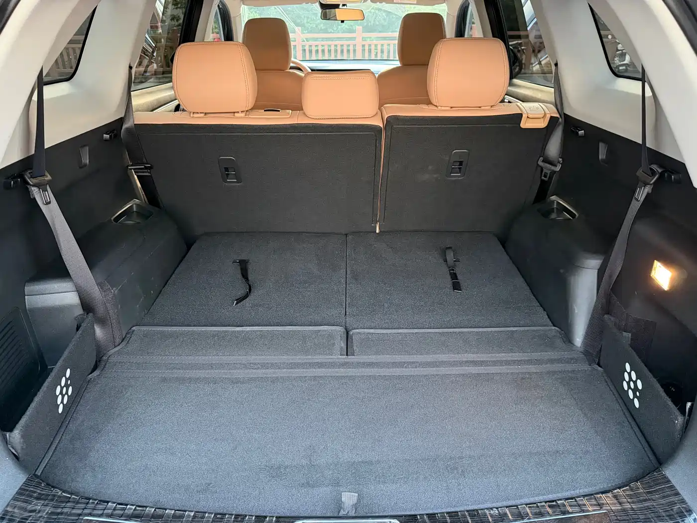 Landian E5 2024 2024 Glory Edition 100KM Premium Type 7-Seater