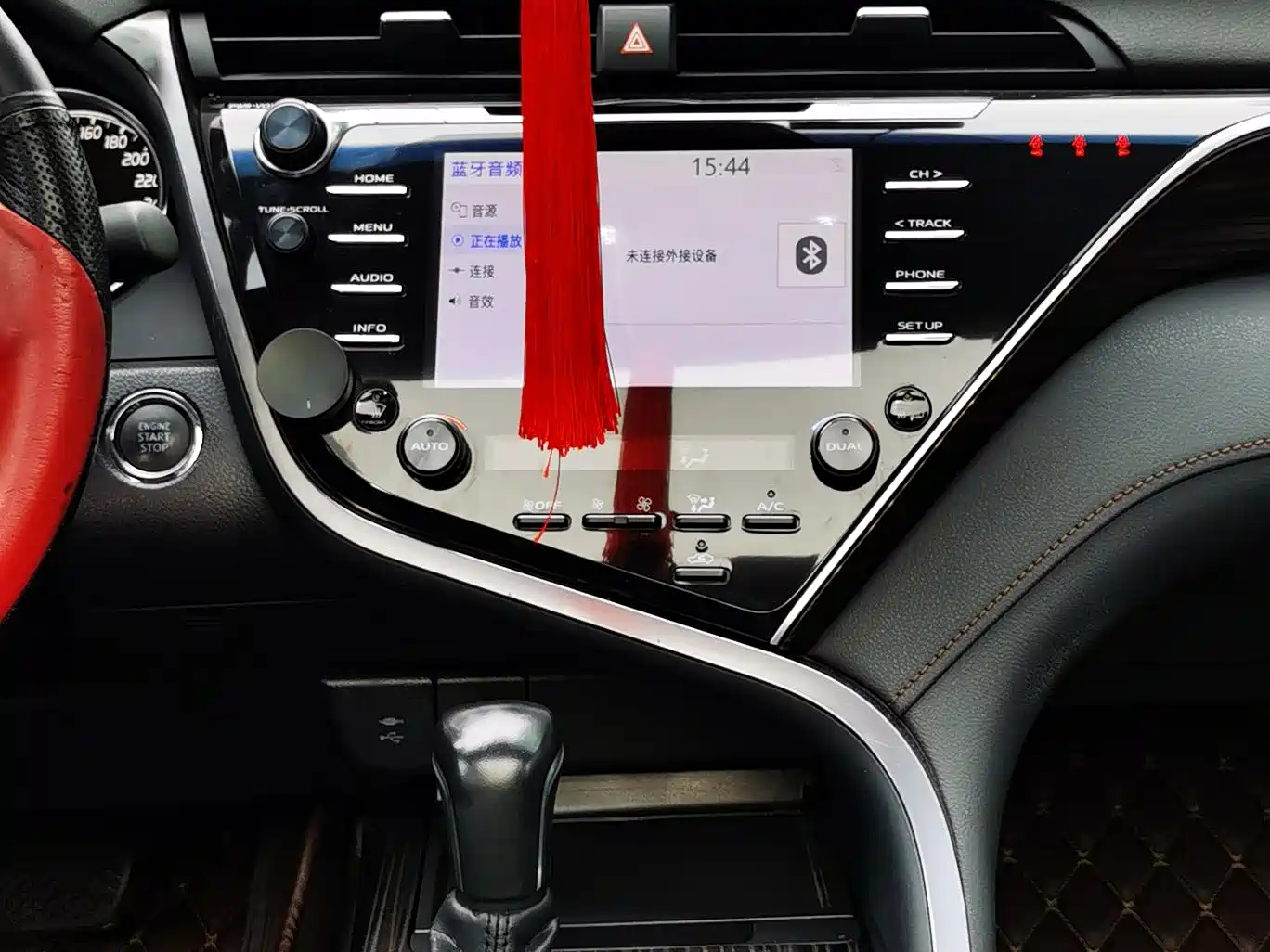 Toyota Camry 2018 2.5G Luxury Edition фото 9