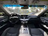 Photo 11 - Infiniti Q70