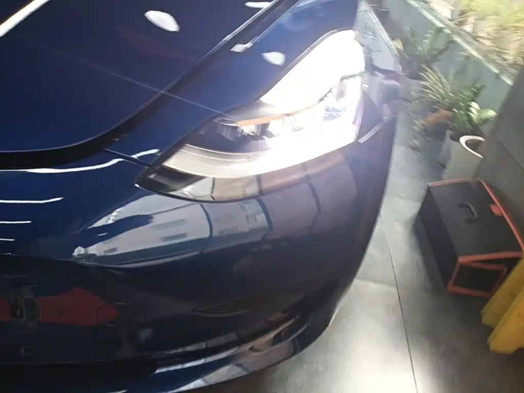 Фото 17 - Tesla Model 3
