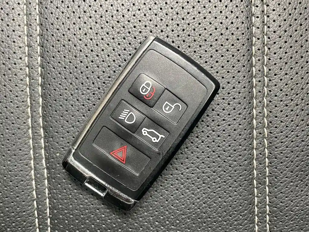 Фото 18 - Land Rover Range Rover Velar