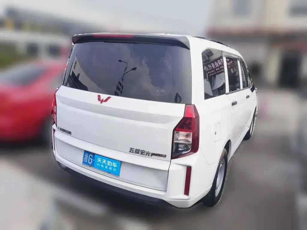 Фото 5 - Wuling Motors Wuling Hongguang PLUS