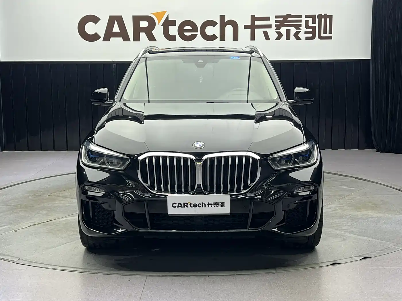 BMW X5 (Import) 2019 xDrive40i M Sport Package фото 2
