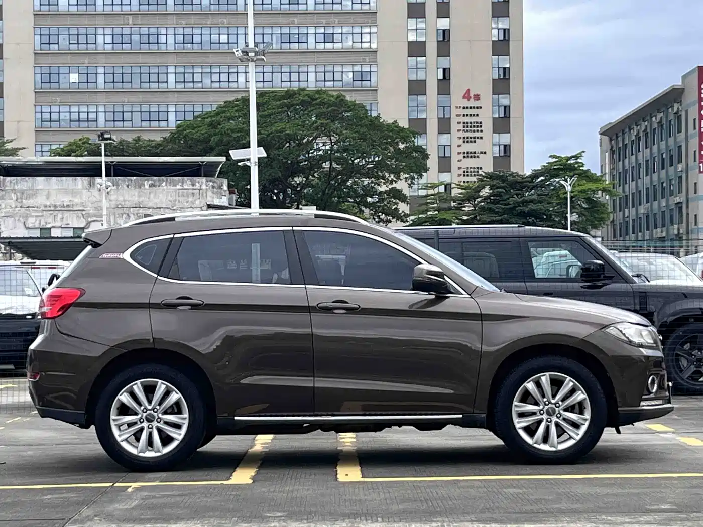 Фото 4 - Haval H2