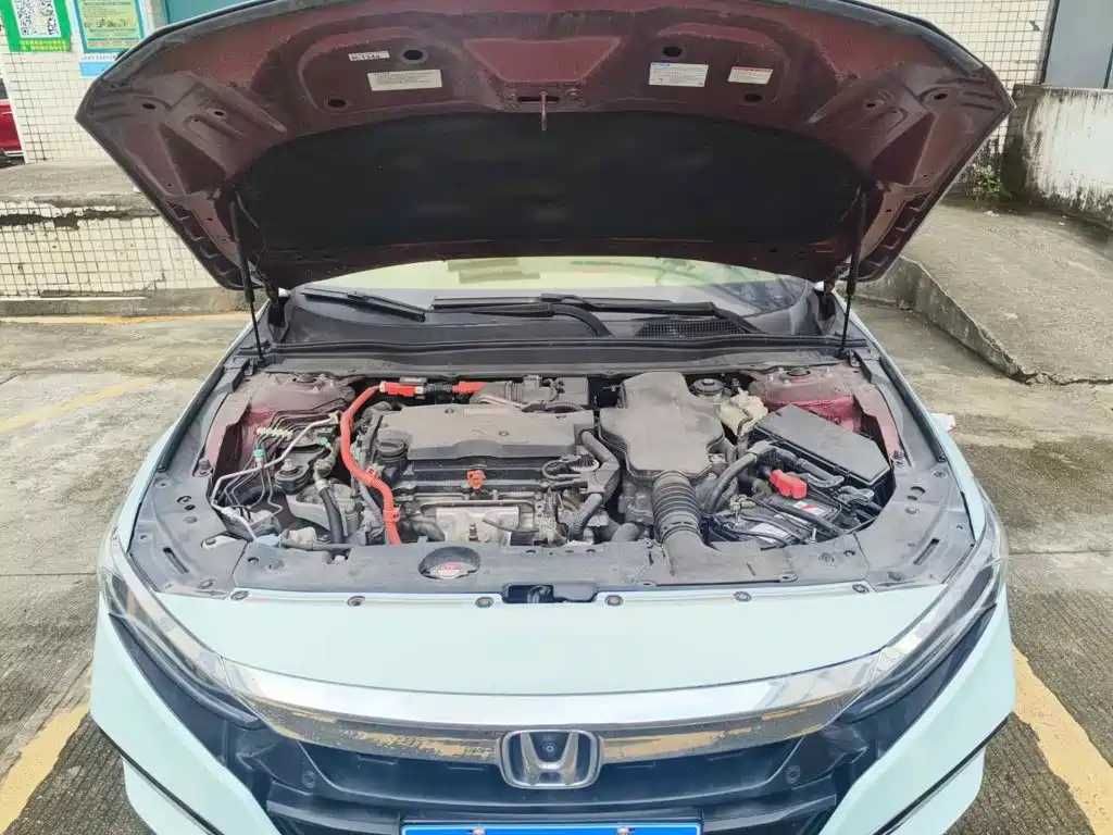 Фото 3 - Honda Accord
