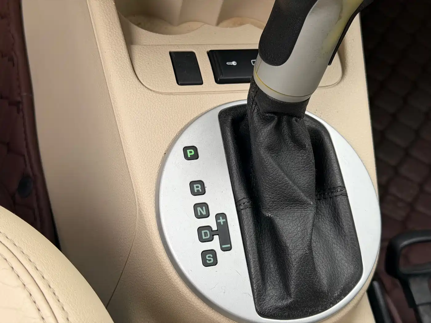 Škoda Fabia 2008 1.4L Automatic Crystal Comfort фото 11