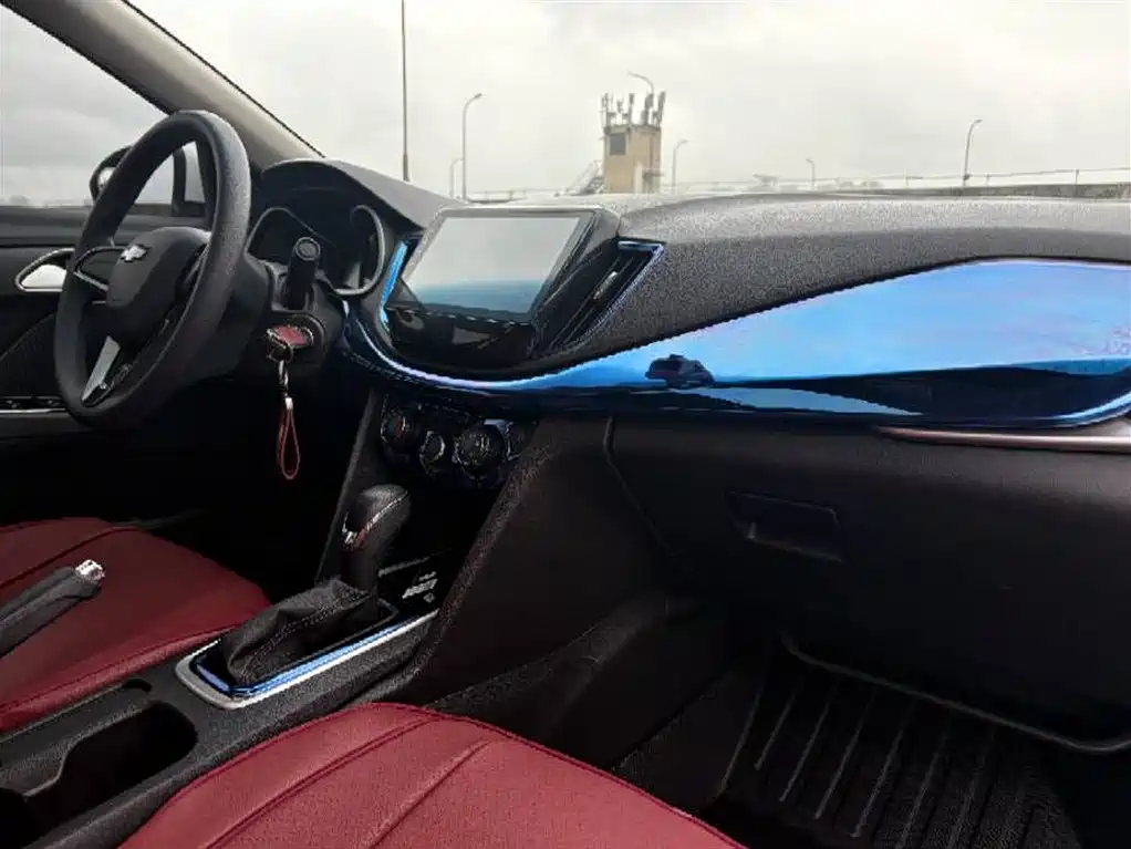 Chevrolet Cavalier 2019 320 Auto Sunroof Enjoyment Edition фото 4