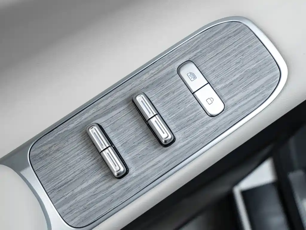 XPeng X9 2026 2025 Extended Range Edition