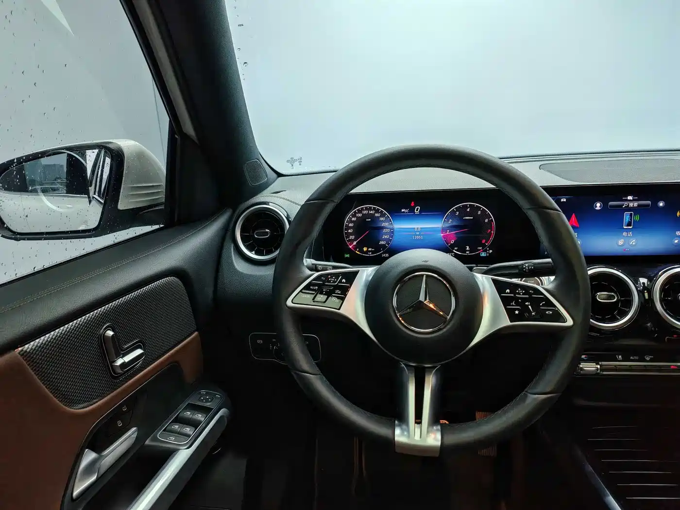 Mercedes-Benz GLB 2025 Model GLB 200 Dynamic Edition фото 5