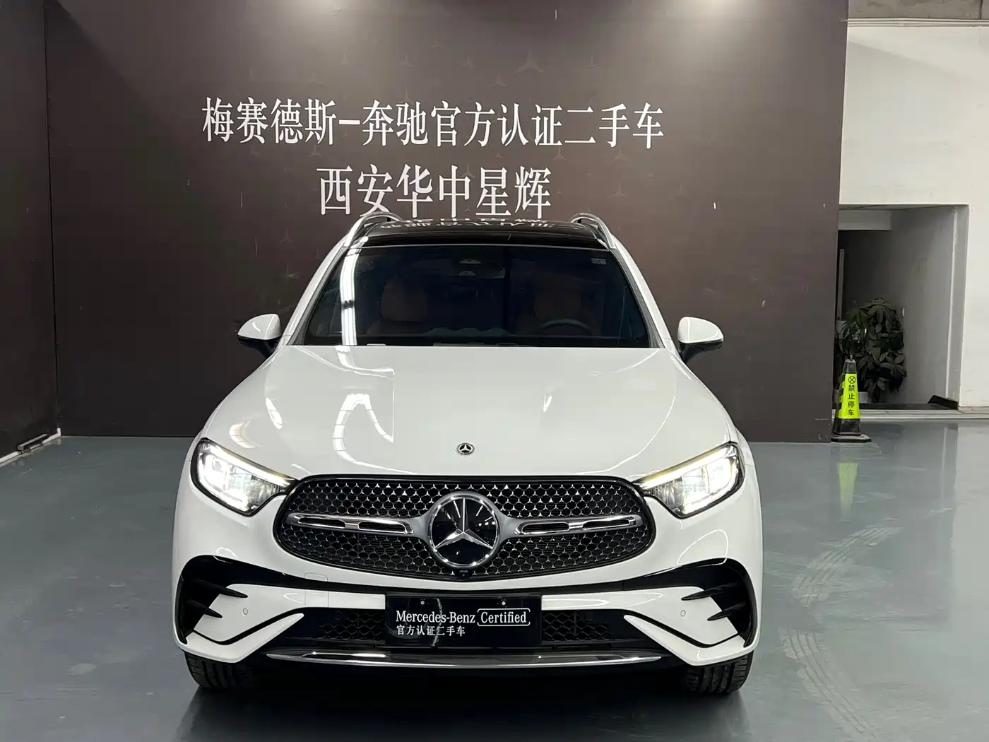 MERCEDES-BENZ GLC
