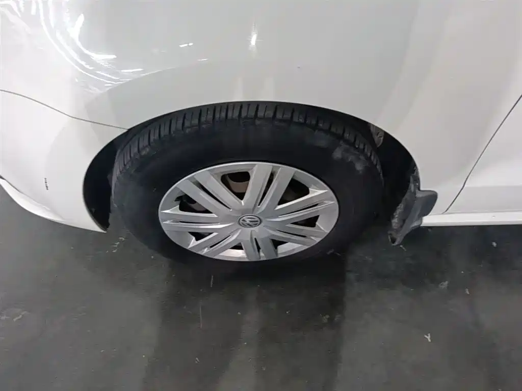 Volkswagen Polo 2016 1.4L Manual Trend фото 23