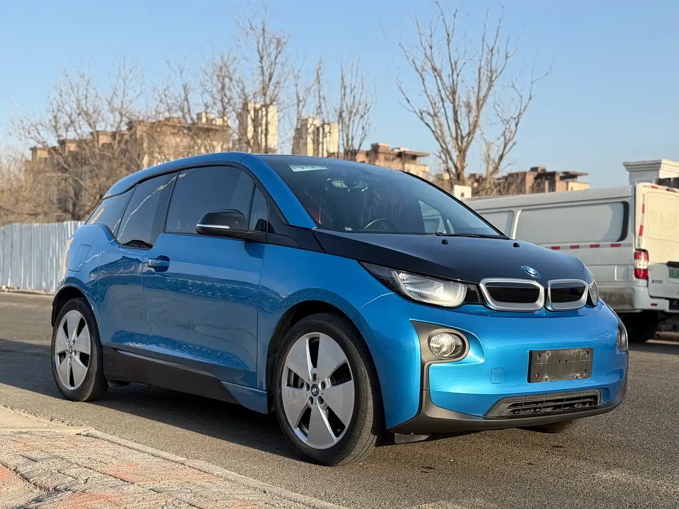 BMW I3