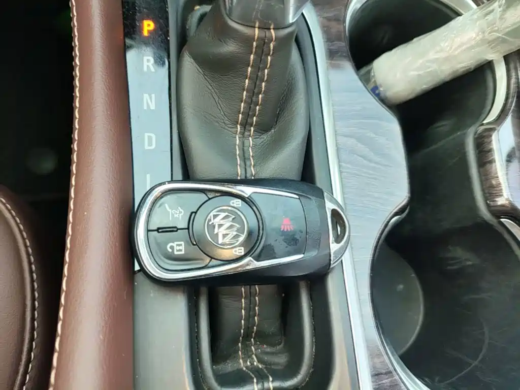 Фото 9 - Buick Envision Plus