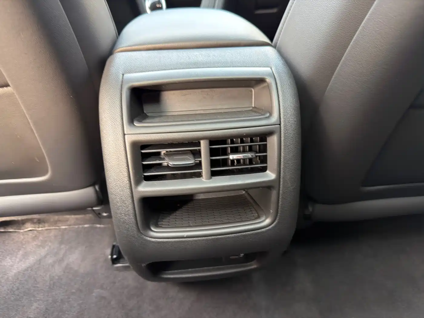 Cadillac XT5 2018 25T Luxury фото 18