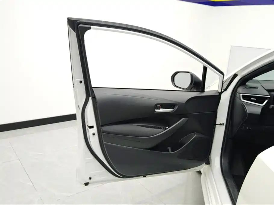 Toyota Levin 2022 185T CVT Luxury Edition фото 7