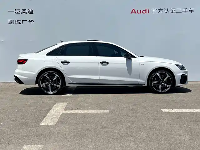 Audi A4L 2025 2 Million Celebration Edition 40 TFSI Luxury Dynamic — фото 3