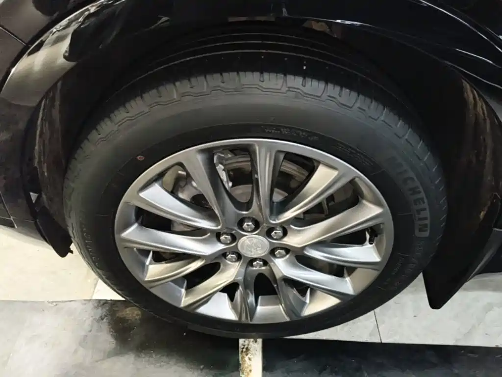 Buick Enclave 2023 2022 652T 2WD Premium 7-Seater