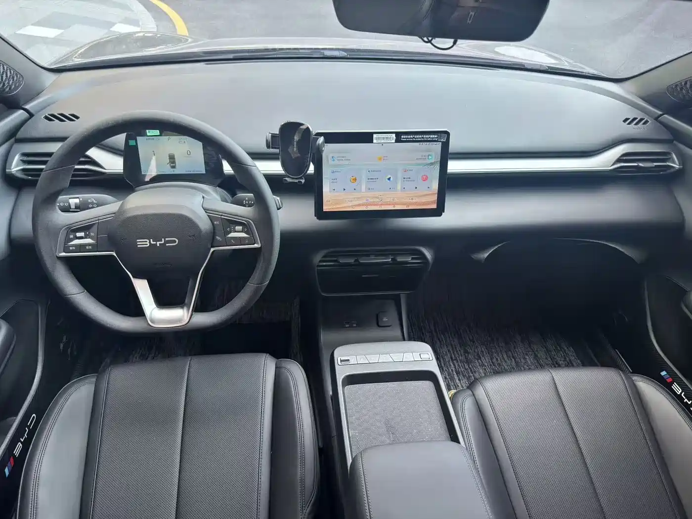 BYD e7 2025 2025 Model 520 Smart Edition