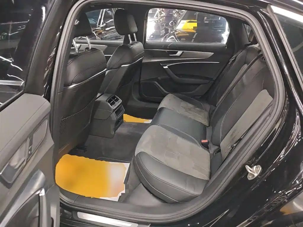 Audi A6L 2020 40 TFSI Luxury Dynamic фото 17