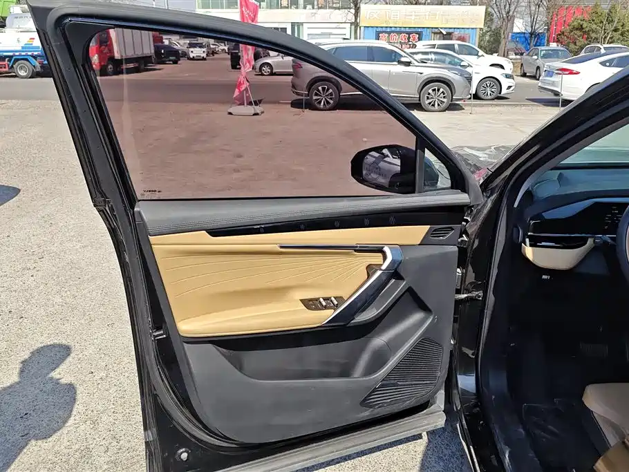 GEELY AUTOMOBILE BOYUE L