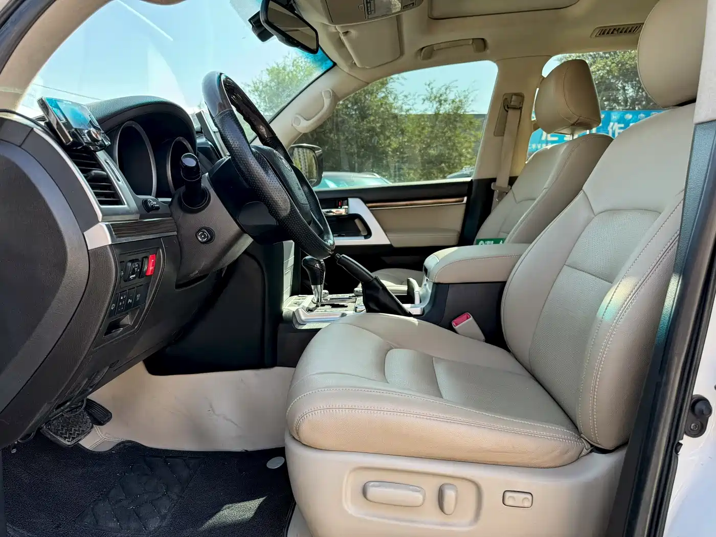 Toyota Land Cruiser 2012 2010 Model 4.7L Automatic VX