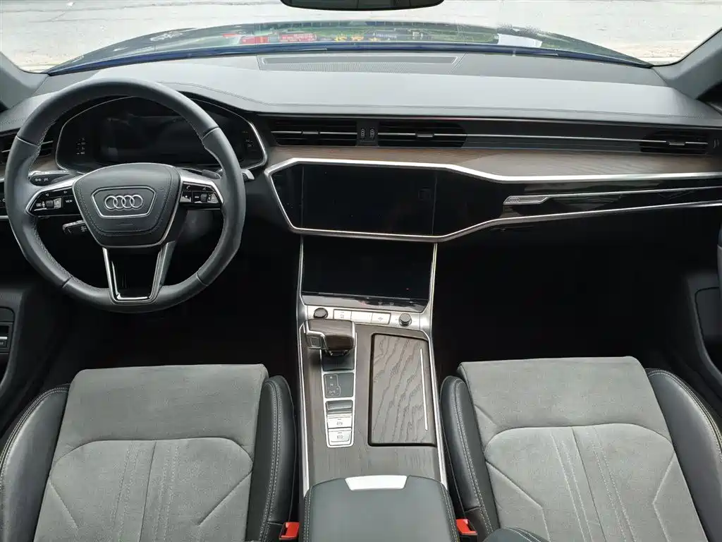 Audi A6L 2024 45 TFSI Premium Dynamic фото 13