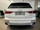 Photo 5 - Audi Q3
