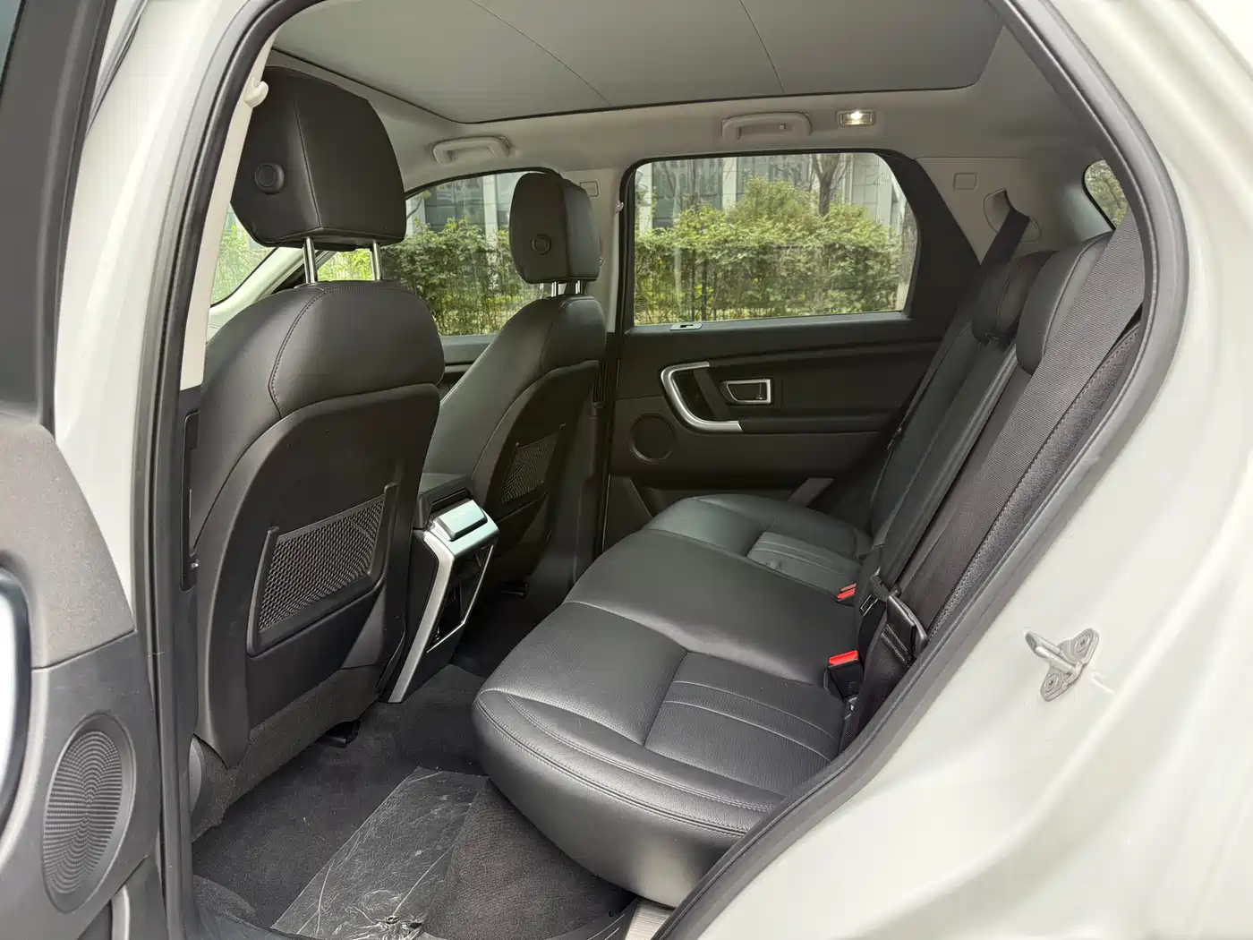 Land Rover Discovery Sport 2018 240PS SE Edition фото 19