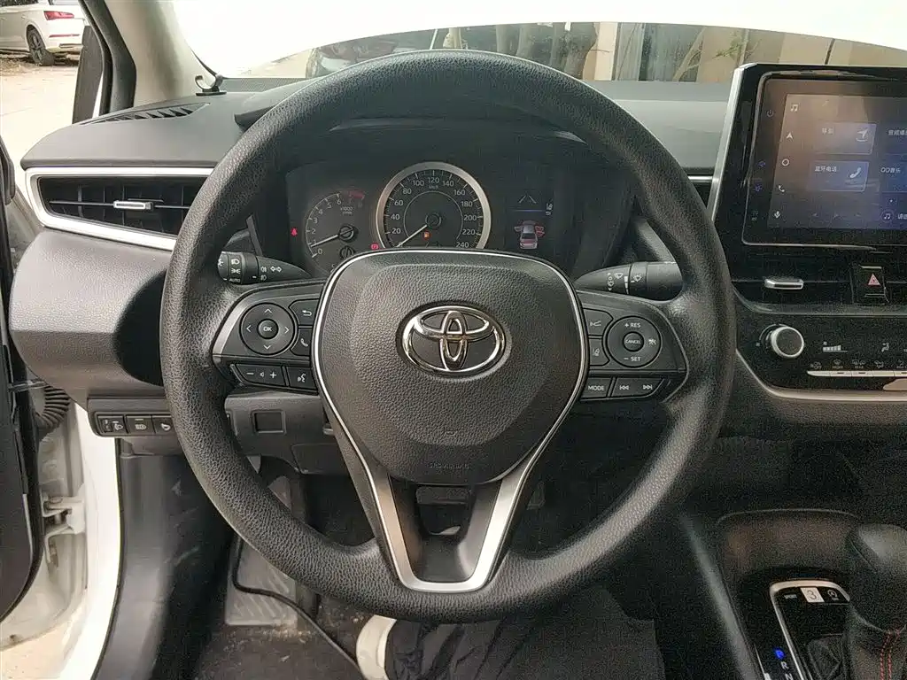 Toyota Corolla 2021 1.2T S-CVT Elite PLUS Edition фото 7