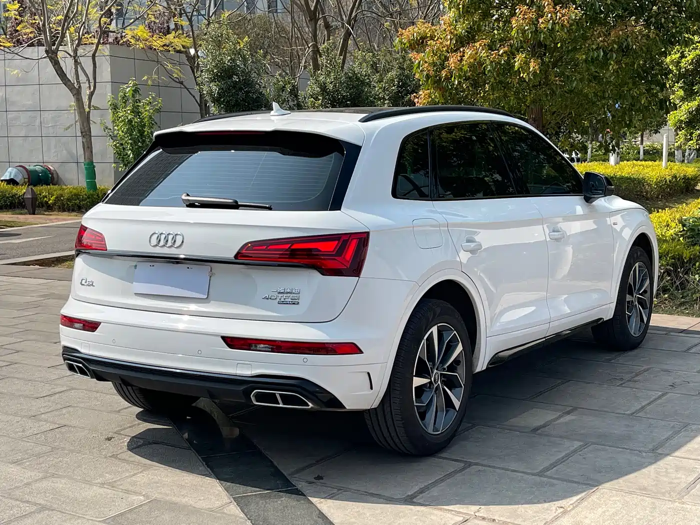 Audi Q5L 2023 40T Luxury Dynamic фото 6