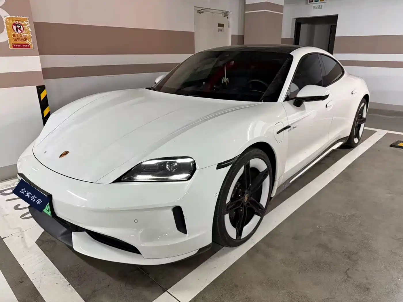 Porsche Taycan 2025 2025 Taycan