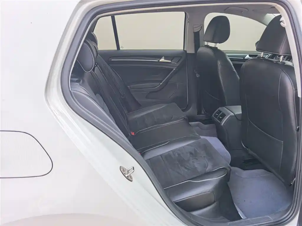 Volkswagen Golf 2015 1.4TSI Automatic Flagship фото 26