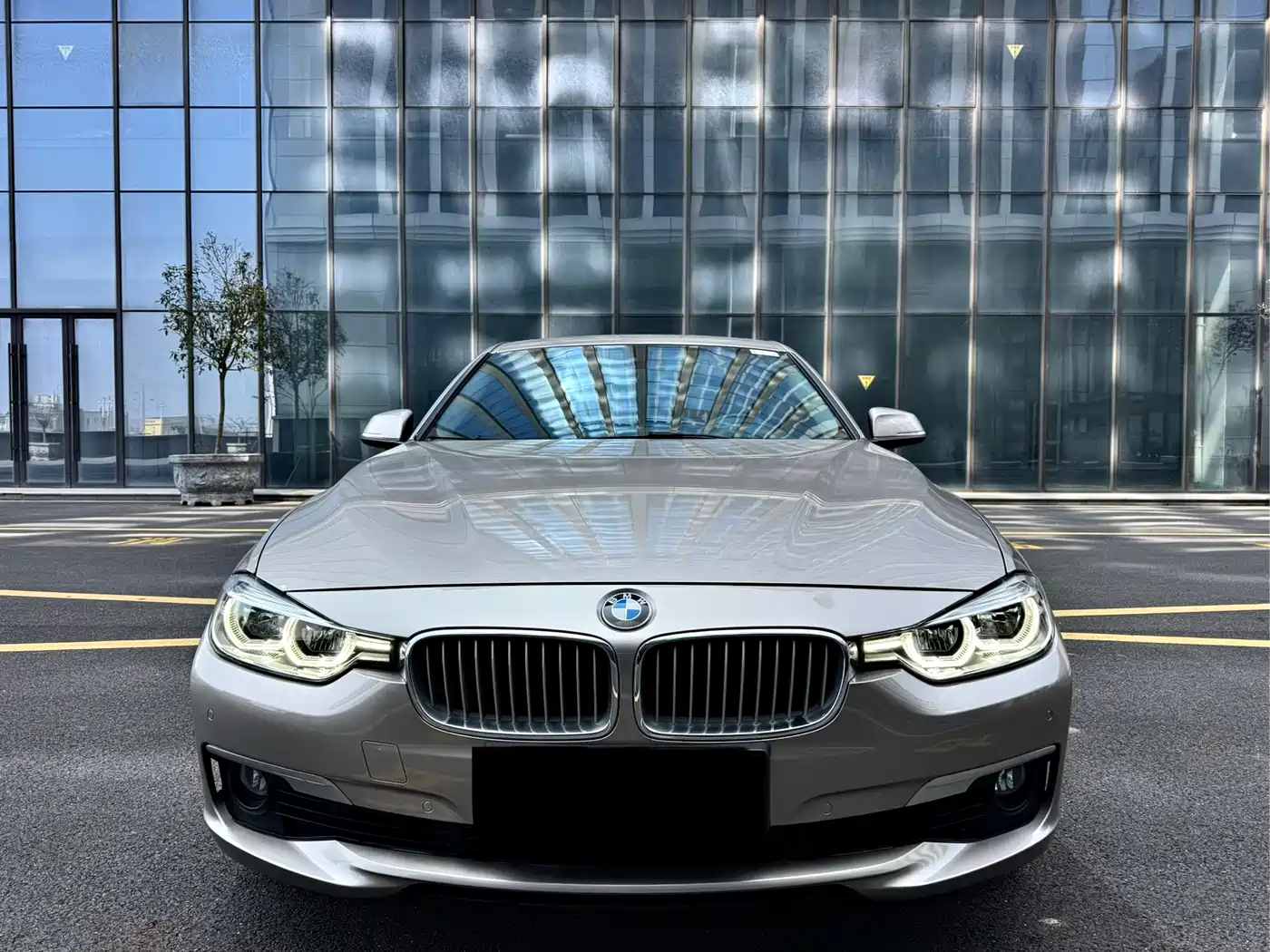 BMW 3 SERIES