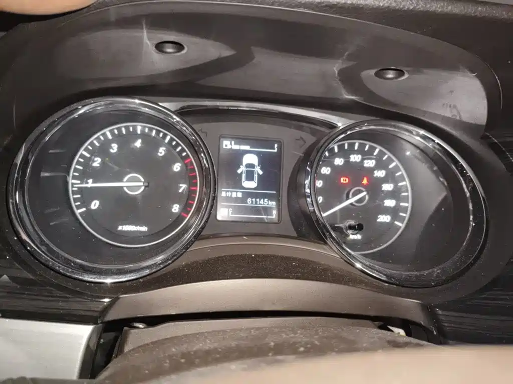 Фото 8 - Baojun 730